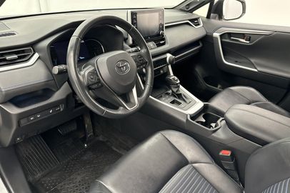 Car image 11