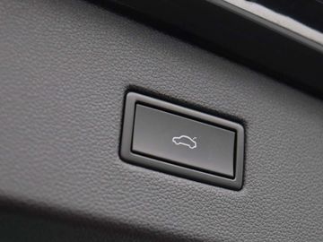 Car image 41