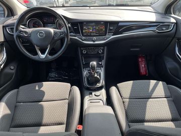 Car image 11