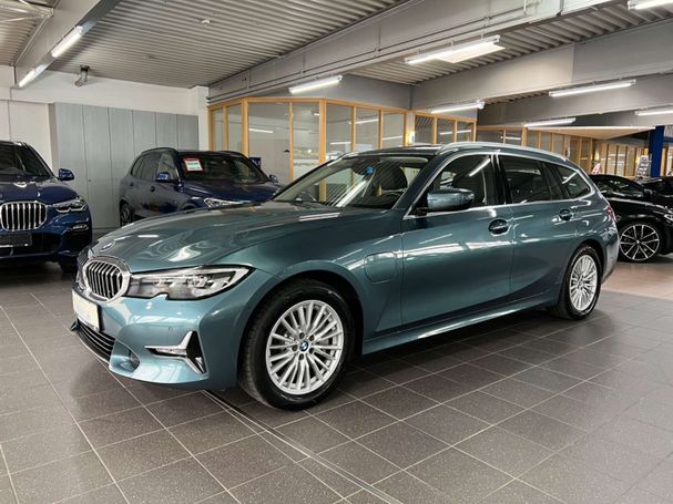 BMW 330 Touring Luxury Line 185 kW image number 1