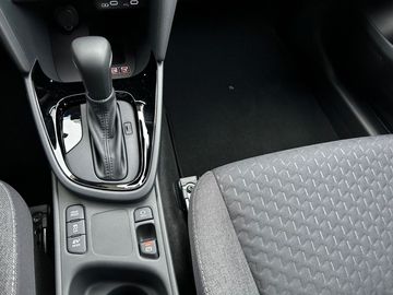 Car image 23