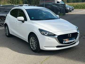 Car image 3