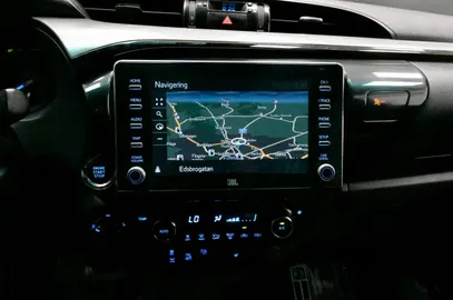 Car image 22