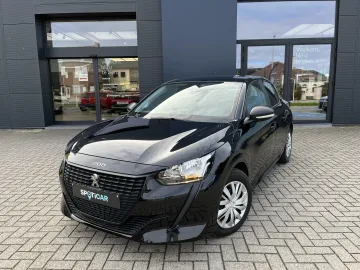 Car image 18