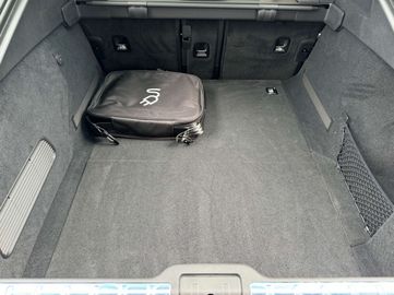 Car image 37