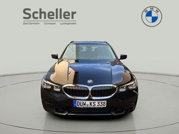 BMW 330 Touring Sport Line 185 kW image number 2