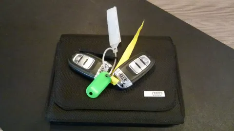 Car image 28