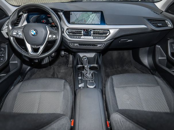 BMW 118i Advantage 100 kW image number 8