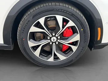 Car image 36