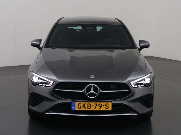 Mercedes-Benz CLA 250 Shooting Brake e 160 kW image number 2