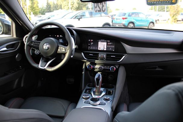 Alfa Romeo Giulia 2.2 Q4 154 kW image number 14