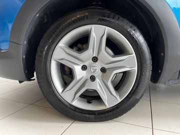 Car image 21