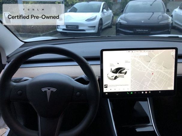 Tesla Model 3 Long Range AWD 258 kW image number 13