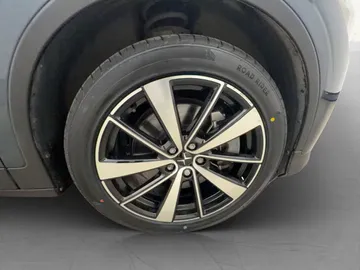 Car image 36