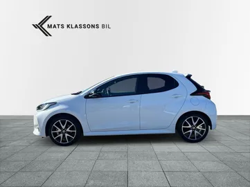 Car image 5