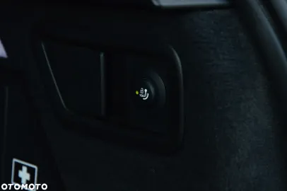 Car image 39
