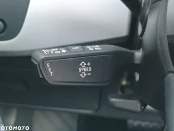 Car image 34