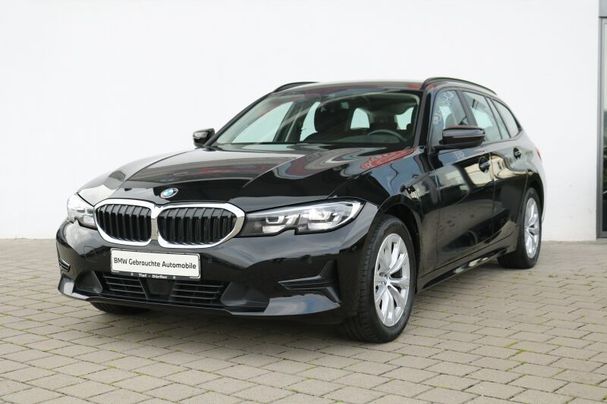 BMW 320d Touring xDrive Advantage 140 kW image number 1