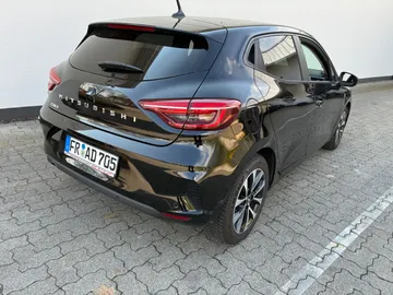 Car image 2