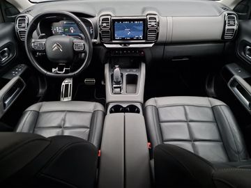 Car image 10