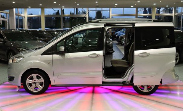 Ford Tourneo Courier 74 kW image number 5