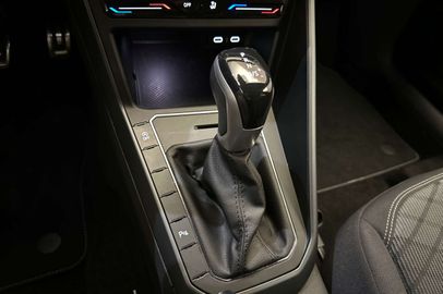 Car image 38