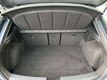 Car image 33