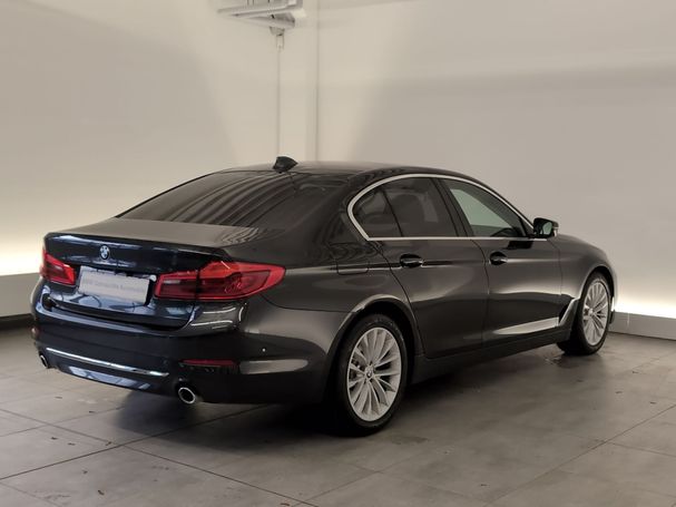 BMW 530d Luxury Line 195 kW image number 6