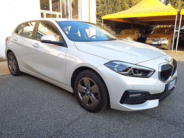 BMW 118i Advantage 100 kW image number 2