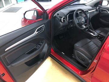 Car image 11