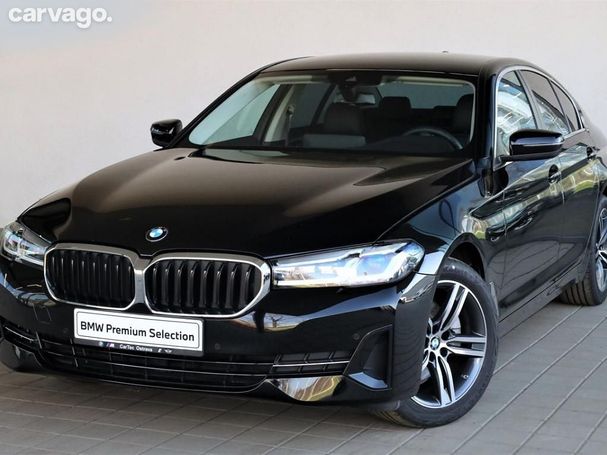 BMW 520d xDrive 140 kW image number 1