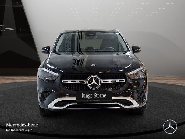 Mercedes-Benz GLA 180 100 kW image number 3