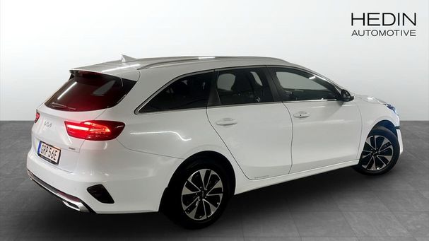 Kia Ceed Plug-in Hybrid 104 kW image number 2