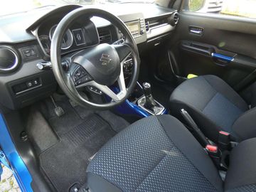 Car image 11