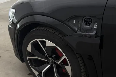 Car image 38