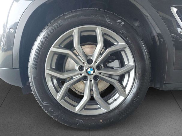 BMW X3 xDrive20d xLine 140 kW image number 13