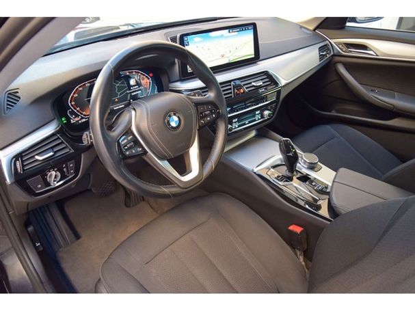 BMW 520d Touring 140 kW image number 4