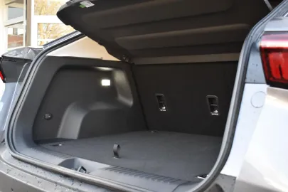 Car image 29