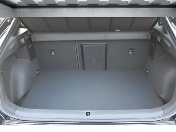 Car image 33