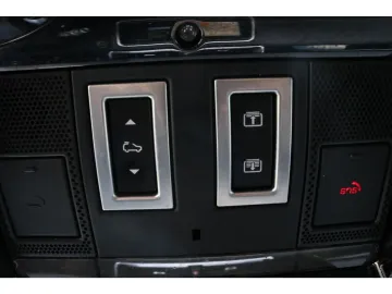 Car image 35