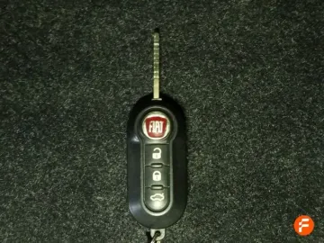 Car image 27