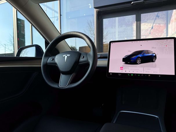 Tesla Model Y Long Range AWD 378 kW image number 9