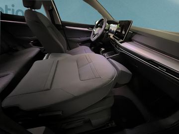 Car image 28