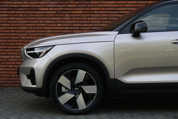 Volvo XC40 Single Motor Extended Range Plus 185 kW image number 10