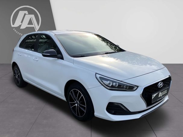 Hyundai i30 1.6 CRDI Passion Plus 85 kW image number 3