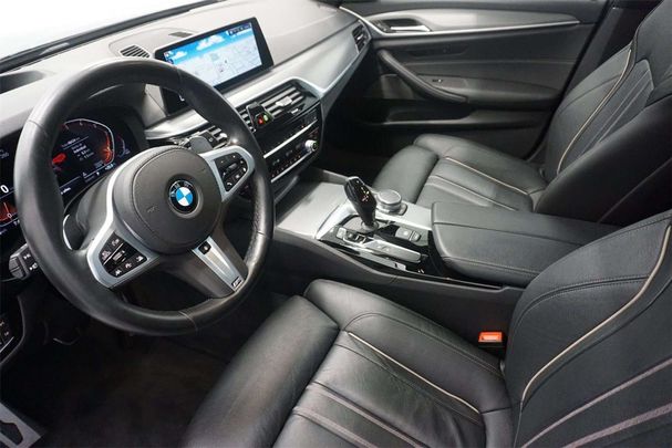 BMW 520d Touring xDrive 140 kW image number 7