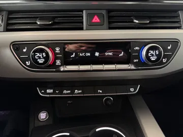 Car image 27