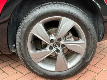 Car image 23