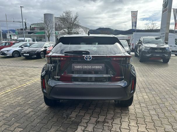 Toyota Yaris Cross 1.5 Hybrid Team Deutschland 85 kW image number 3