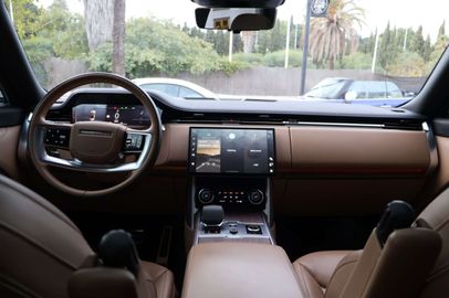 Car image 26